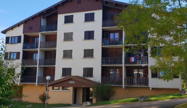 METABIEF - Residence LES GENEVRIERS - Building Les Gentianes - 6 People