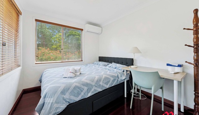 MetaWise Cozy Family Room2 in Shared Home Free Parking