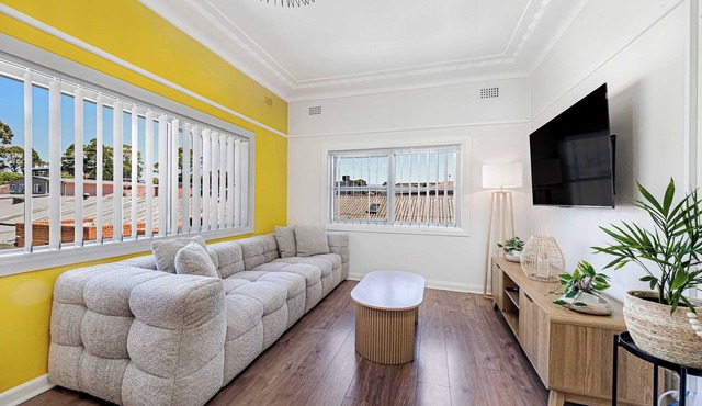 MetaWiseBnB | Cozy 2Bed Earlwood Near City&Airport