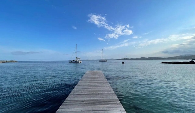 METERS FROM THE MEDITERRANEAN AMID ST. TROPEZ & ST. MAXIM