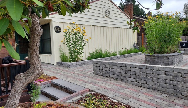 Meticulously furnished in Olympia South Capitol