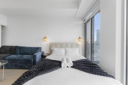 Metro Cozy Queen Studio Escape