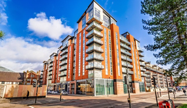 Metropole Apartment - Parking available