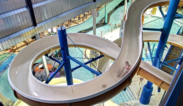 Metropolis Resort