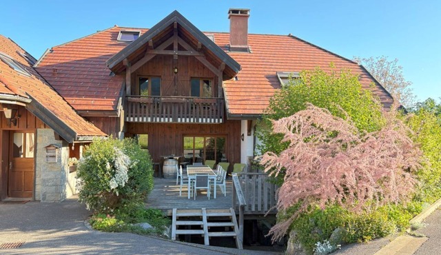 Meublé sur les Hauteurs du lac D'annecy, Idéal Pour les Familles