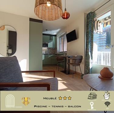 Meublé 3 étoiles - PISCINE- BALCON - TENNIS