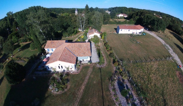 Meublé de tourisme * "chezphoenixette