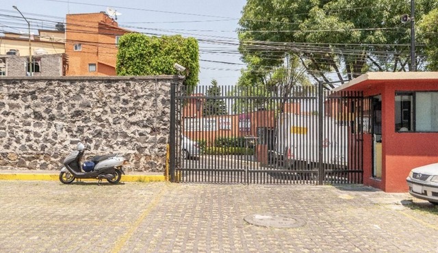 Mexico City Tlalpan six flags hospital area CIELITO LINDO