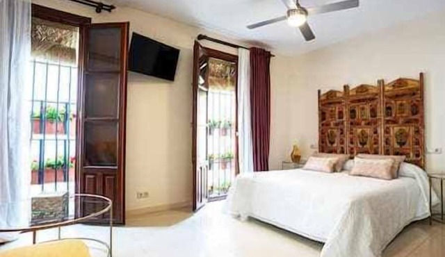 Mezquita House Free Parking