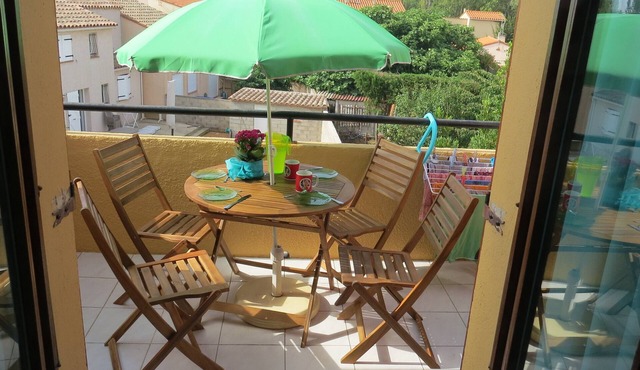 Mezzanine apartment, luxurious with all comfort, 100 m from the beach in peacefu