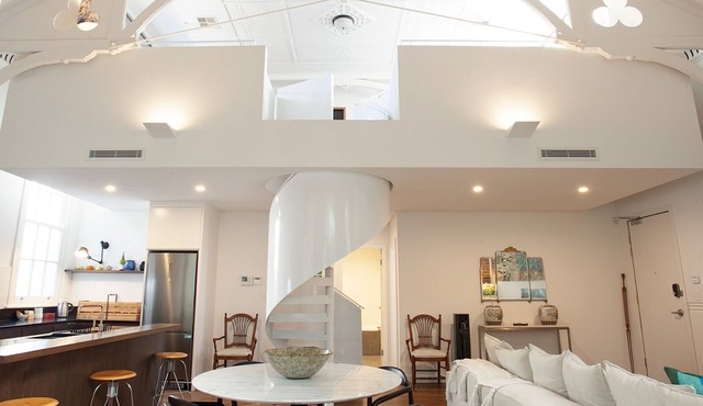 Mezzanine Magic, Bondi Junction (ISYD)