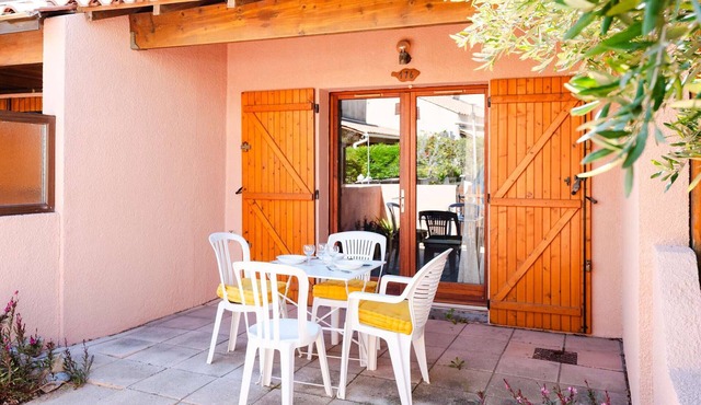 Mezzanine studio with pool, WiFi & pets allowed in Gruissan