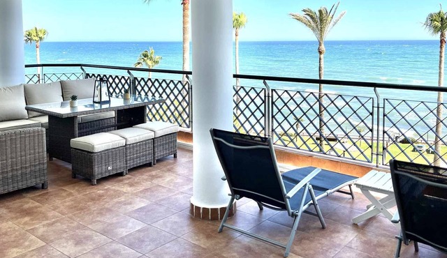 Mi Capricho 170 Beachfront Apartment