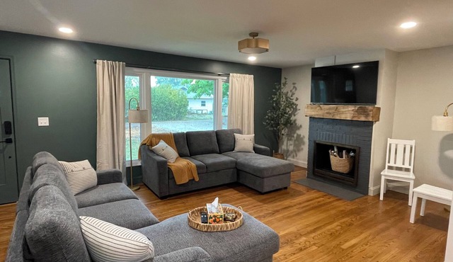 mi casa es TU casa (Center)