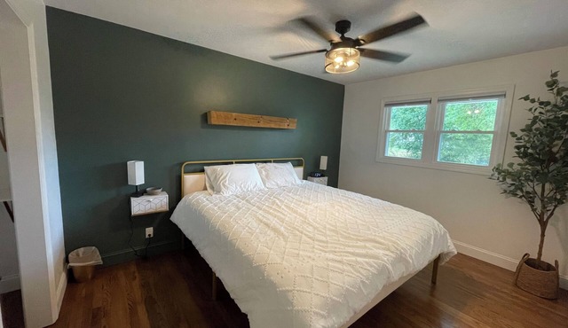 mi casa es TU casa (EAST)