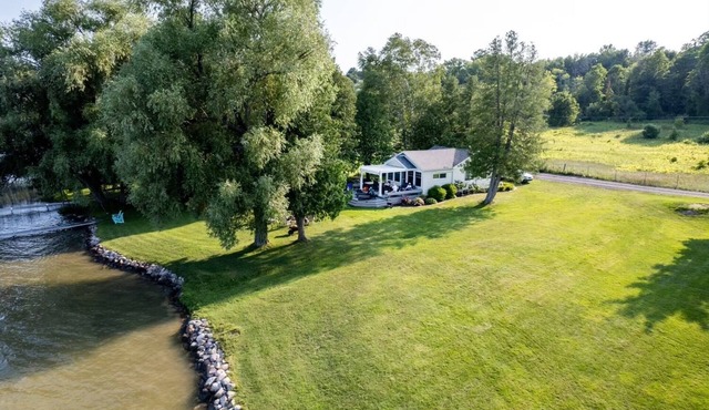 MI Happy Place Cottage