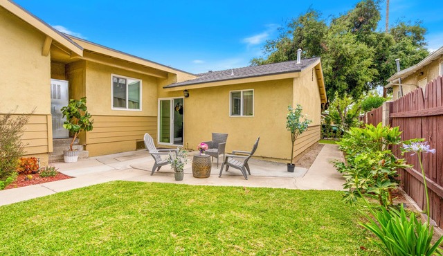 MI- Ranch style 3 bedroom 2 bath Quiet & safe Neighborhood king-bed!