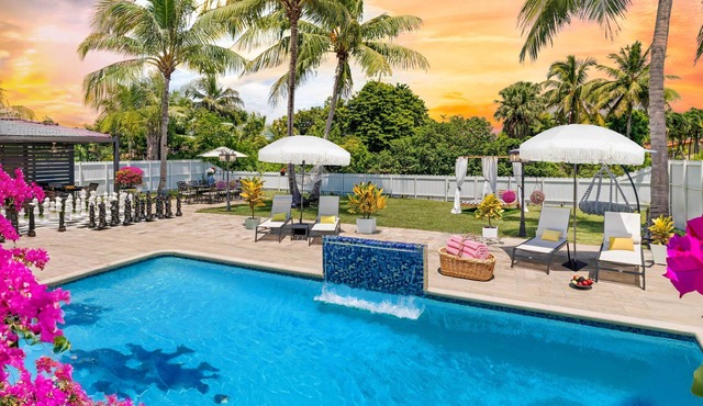MIA Resort W/POOL/BBQ/Cabana
