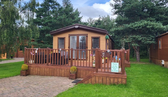 Mia's Place, Hot Tub, Pet Friendly Lodge