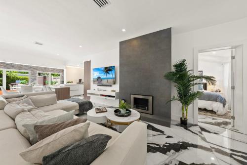 Miami Beach Luxury 3BR House in Prime Location Near Beach