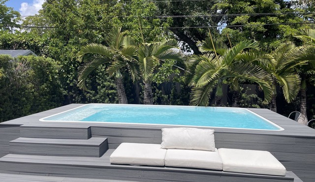 Miami Design District 4 Bedroom 3 Bathroom Home - Amazing backyard with POOL