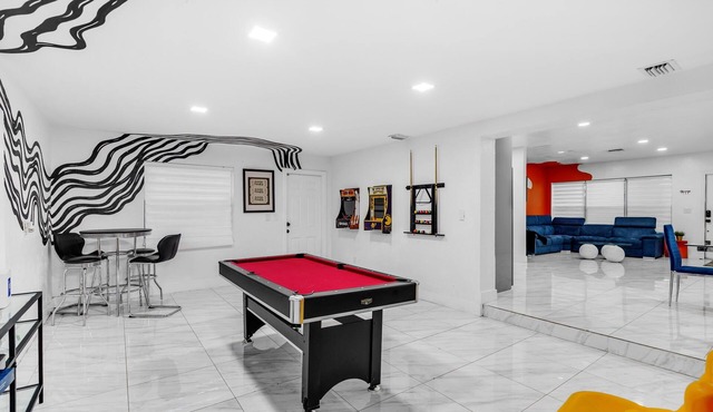 Miami Favorite! 4BR Home w/Game Room & Firepit Nights