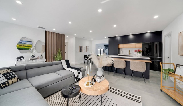 Miami gem in great location. Experience luxury living as soon as you walk on