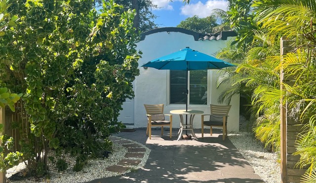 Miami Guesthouse Entire Back Building, 6 minutes to Wynwood