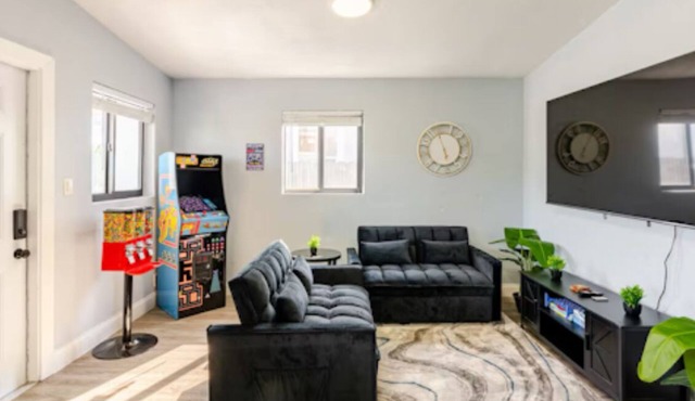 Miami home very central, close to Wynwood/downtown/Little Havana/coconut grove