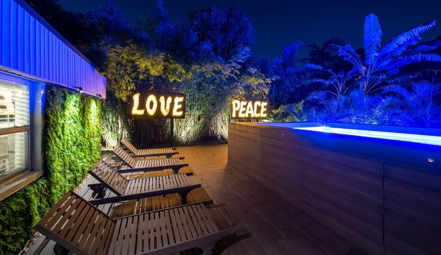Miami Love&Peace Oasis🏝☀️ Pool, Mini Golf⛳️ Near the Beach