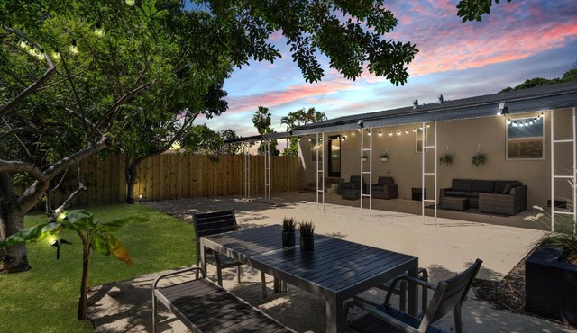 Miami Luxury Chill close to: South Beach/Airport/Wynwood/Design District/4 free gated Parking