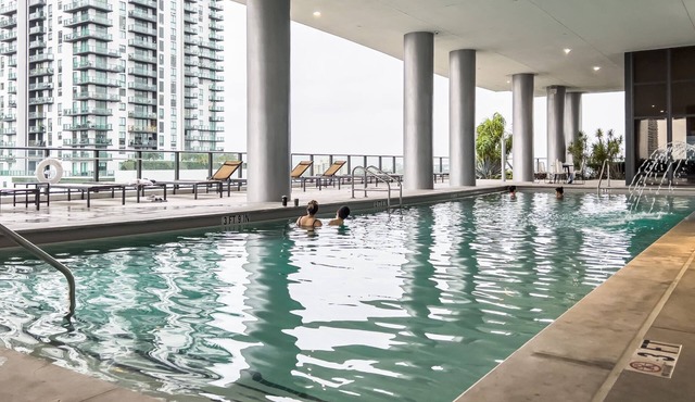 Miami Modern - Lux Amenities, Pool & Parking