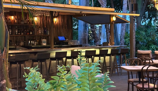 Miami River Inn By Renzzi