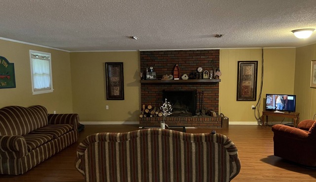 Micah’s Cabin, on beautiful Gantt Lake!