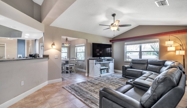 Micanopy Lake Retreat by RedAwning