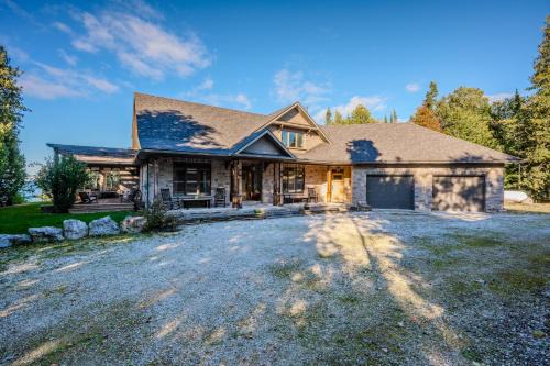 Michael's Luxury Cottage on Bruce Trail Starlink