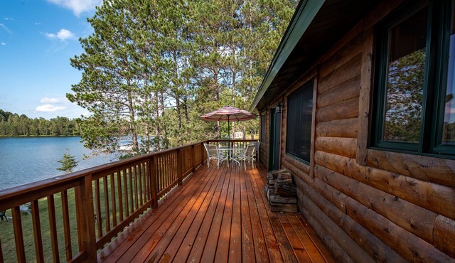 Michigan UP Cabin: Lakefront Ice Fishing & Snowmobile Trail Access from Cabin