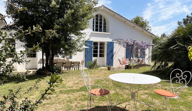 Michita Oleron near beach and forest