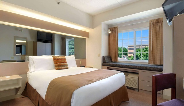 Microtel Inn and Suites by Wyndham MSP Airport Bloomington