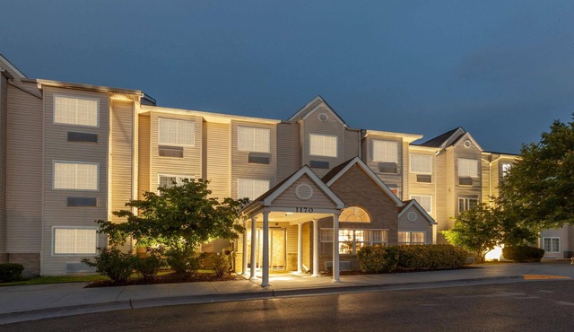 Microtel Inn & Suites by Wyndham Baltimore BWI Airport