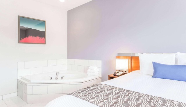 Microtel Inn & Suites by Wyndham Sault Ste. Marie