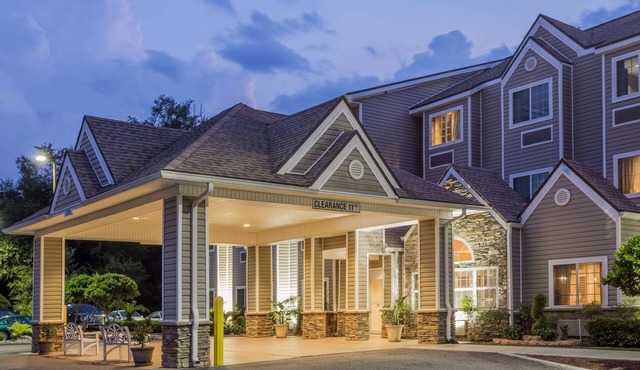 Microtel Inn & Suites by Wyndham Jacksonville Airport