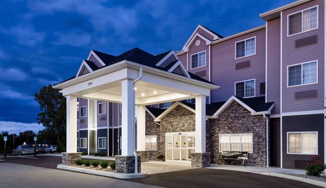 Microtel Inn & Suites by Wyndham Farmington