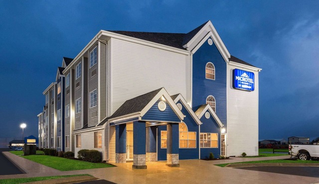 Microtel Inn & Suites by Wyndham Independence