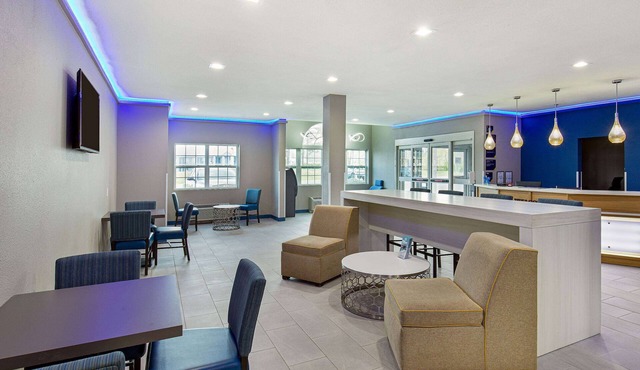 Microtel Inn & Suites by Wyndham Manchester