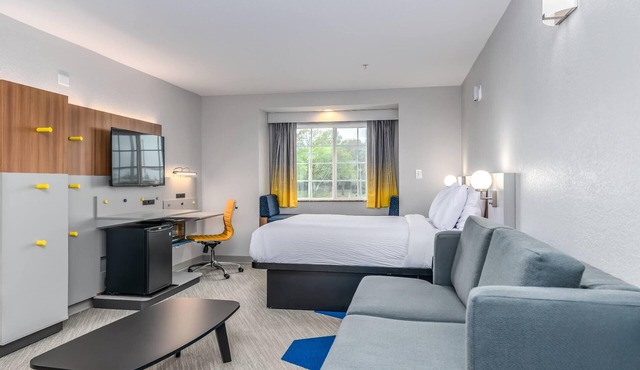 Microtel Inn & Suites by Wyndham Montgomery