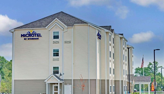 Microtel Inn & Suites by Wyndham Philadelphia Airport Ridley Park