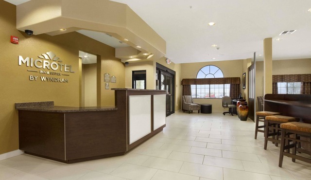 Microtel Inn & Suites by Wyndham Round Rock