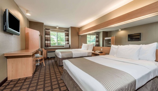Microtel Inn & Suites by Wyndham West Chester