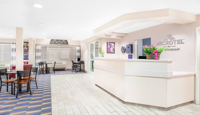 Microtel Inn & Suites By Wyndham Clear Lake